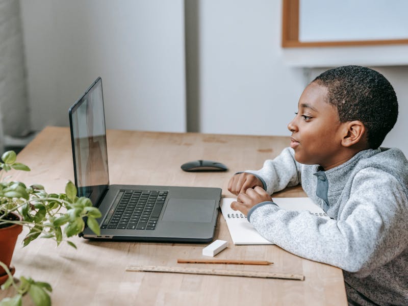 教育技術コンサルティング